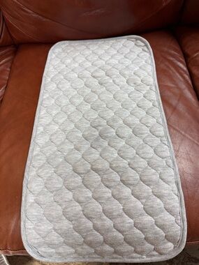Kids Quilted Changing Pad Cover in Light Gray -